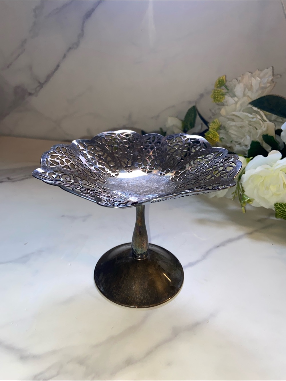 Lovelace International Silver Scalloped Decorative Compote Pedestal Tray
